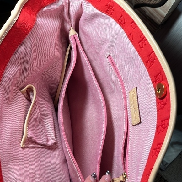 DOONEY AND BOURKE RED CANVAS LEATHER STRAP XL LOGO TOTE TRAVEL SHOULDER BAG NWOT - Picture 9 of 11